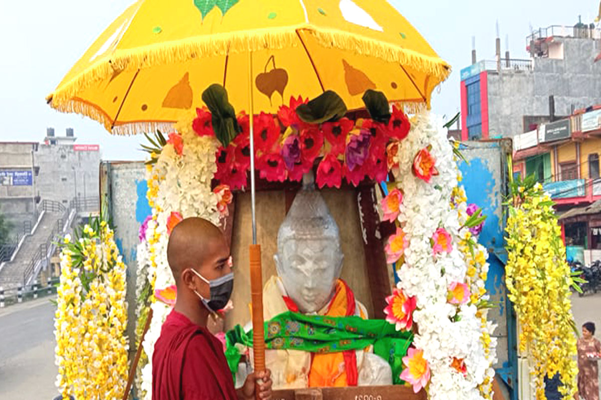 २ अर्ब ५० करोडको बुद्धमूर्ति नगर परिक्रमा गराइ गौतमबुद्ध विमानस्थलमा राखियो